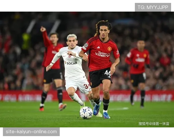 曼联防线失误频繁问题持续显现，关键战稳定性面临考验
